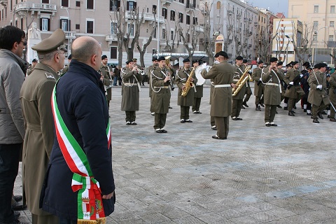 20150203_Comando Militare Puglia_Esercito Italiano_alzabandiera_un momento della cerimonia (2)