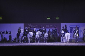 CAVALLI A ROMA - FANFARA A CAVALLO RGT LANCIERI DI MONTEBELLO (8°)