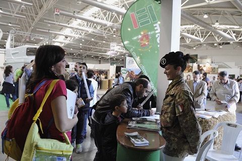 CAVALLI A ROMA - STAND ESERCITO