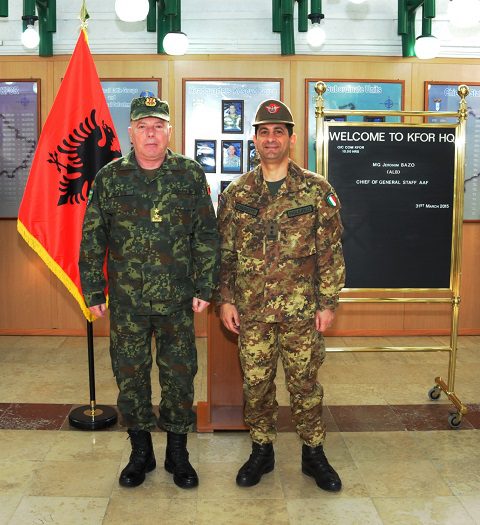 20150331_COMKFOR gen Francesco Paolo Figliuolo_CaSMD Albania gen Jeronim Bazo_KFOR_Pristina_high level talks (4)
