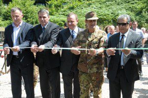 20150715_KFOR_Ponte Bailey_il taglio del nastro