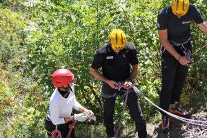 Esercito Italiano_Centro Addestramento Alpino_addestramento su parete rocciosa2 (1)