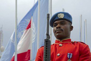 20151026_UNIFIL_Peacekeeper del contingente ganese schierato per la cerimonia