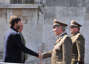 Il Ministro Franceschini saluta il Generale di Divisione Biancafarina