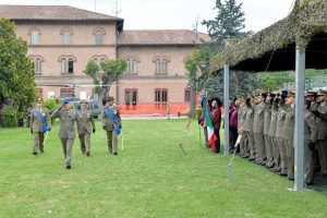 20160429_brigata Friuli_EI_Cambio al reparto Comando e Supporti Tattici Friuli (1)