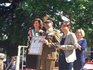 Il Generale Errico ritira la Cittadinanza Onoraria del comune di Majano all'Esercito Italiano