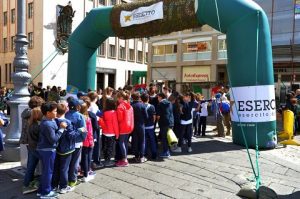 lecce 21 maggio Piazza S.Oronzo stand espositivo