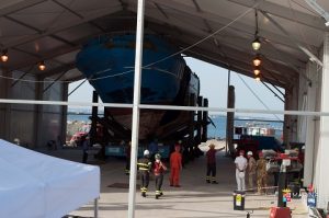 20160707_Marina Militare_relitto peschereccio Augusta_2