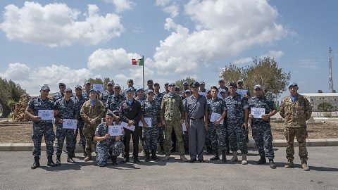 Foto ricordo al termine del corso