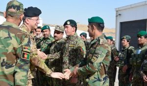 20161004_taac-w_qal-he-ye-now_saluto-con-le-truppe-afghane